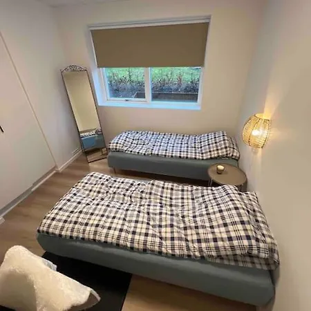 Nyt Hus Fra 2022 Med Jungle Vibe Nørresundby